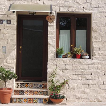 Monolocale L'Abbraccio Apartment Ragusa Bagian luar foto